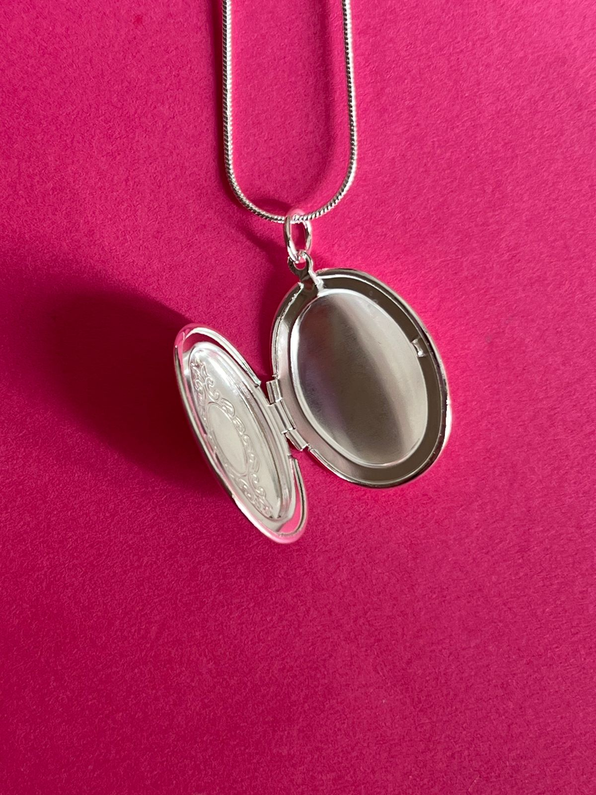 oval open pendant