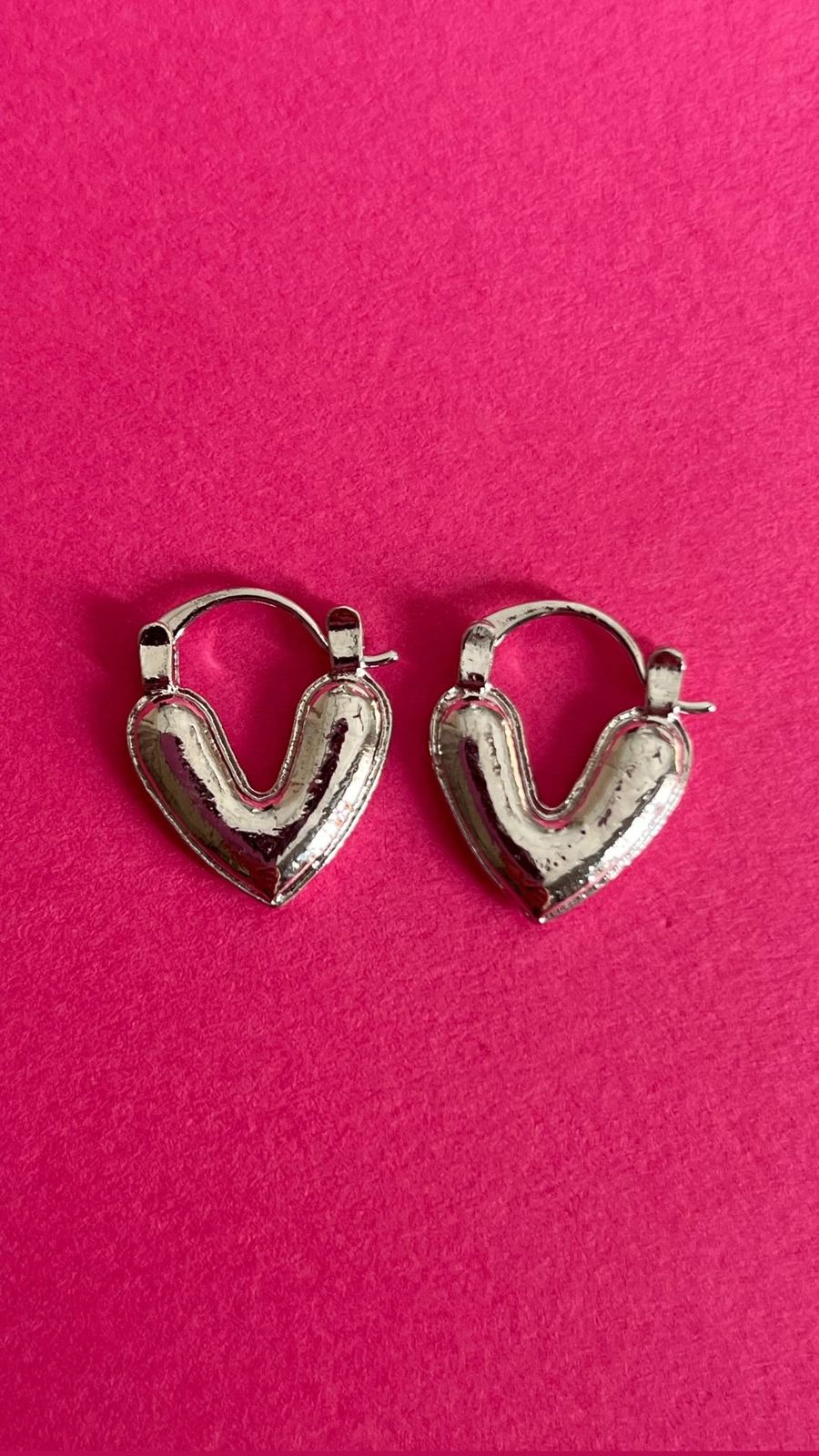 silver heart stud earrings