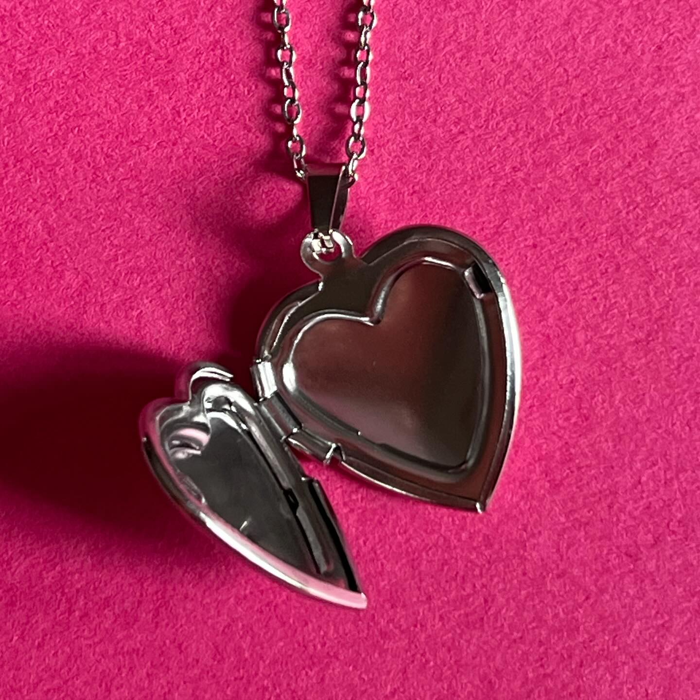 silver open heart pendant